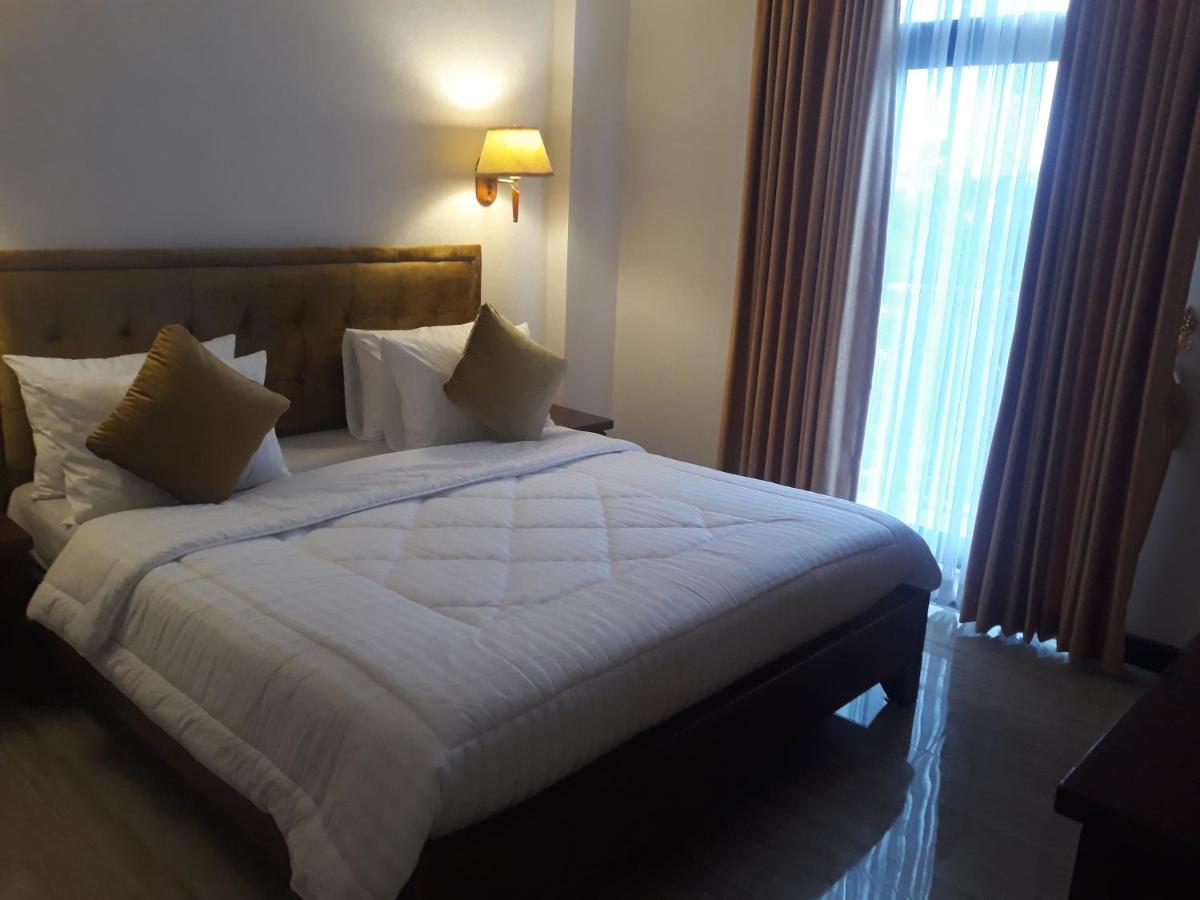 Hotel Bumi Asih Padangsidimpuan Batubelubang Exterior photo