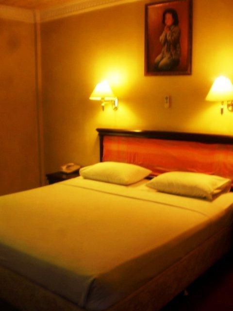 Hotel Bumi Asih Padangsidimpuan Batubelubang Room photo
